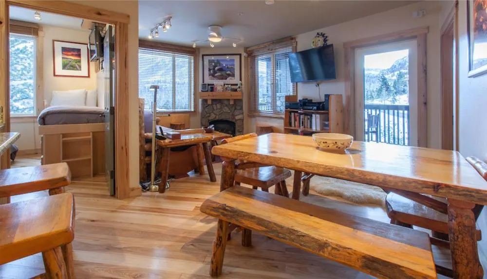 Juniper Springs Lodge # 426 Mammoth Lakes