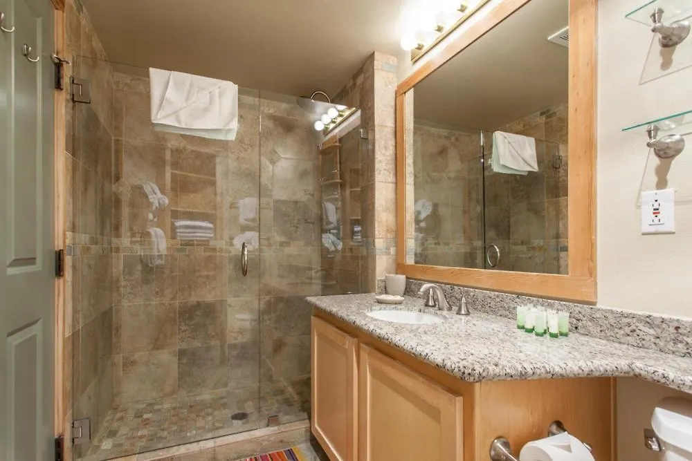 Juniper Springs Lodge # 426 Mammoth Lakes