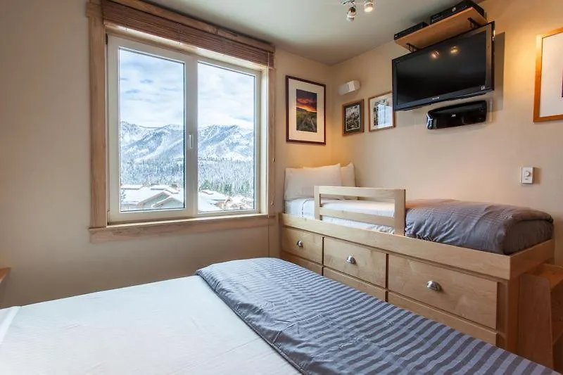 Juniper Springs Lodge # 426 Mammoth Lakes